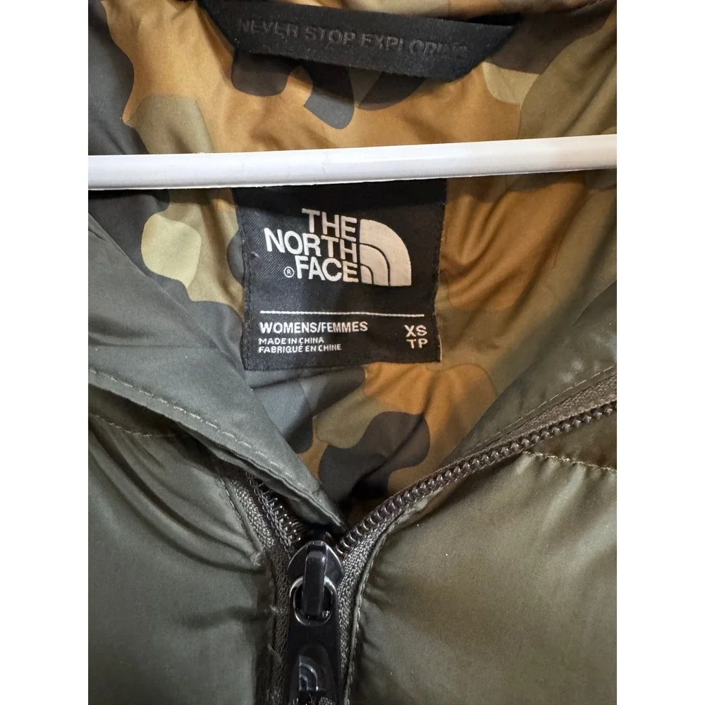🚨The North Face💛‎ 💚💛Womens 550 Down Puffer Jacket Olive Green Camo Trim XS